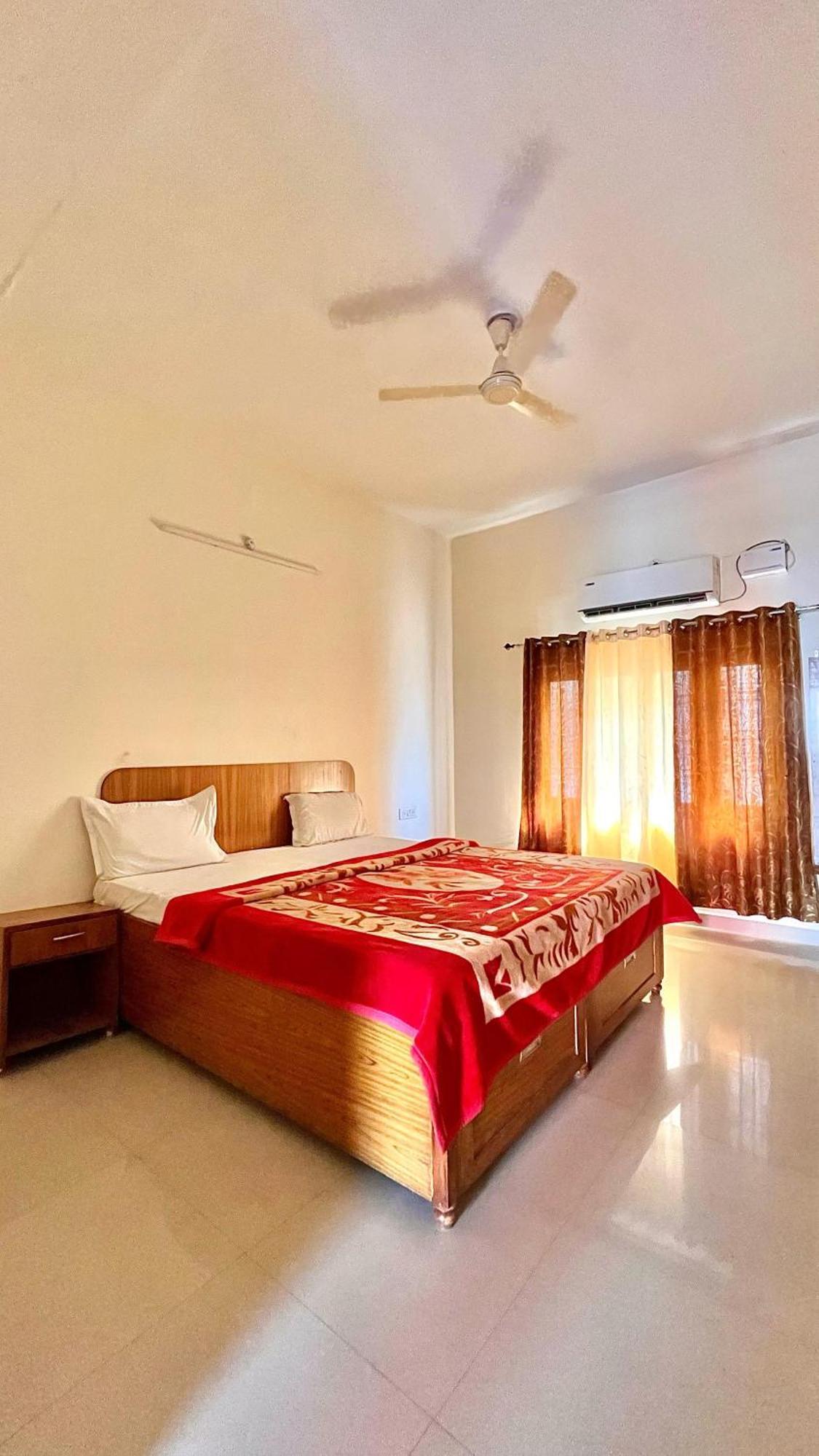 Aditya Palace Orchha Eksteriør billede