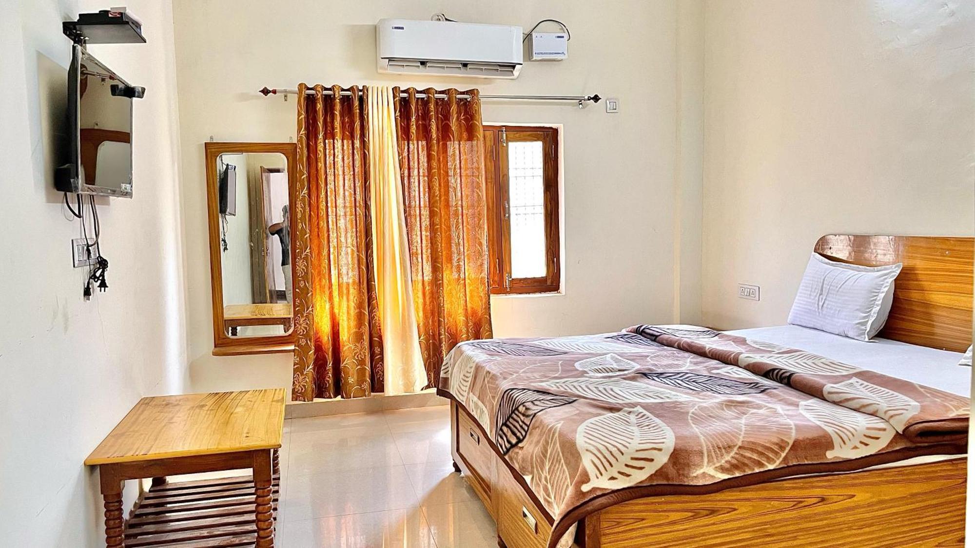Aditya Palace Orchha Eksteriør billede