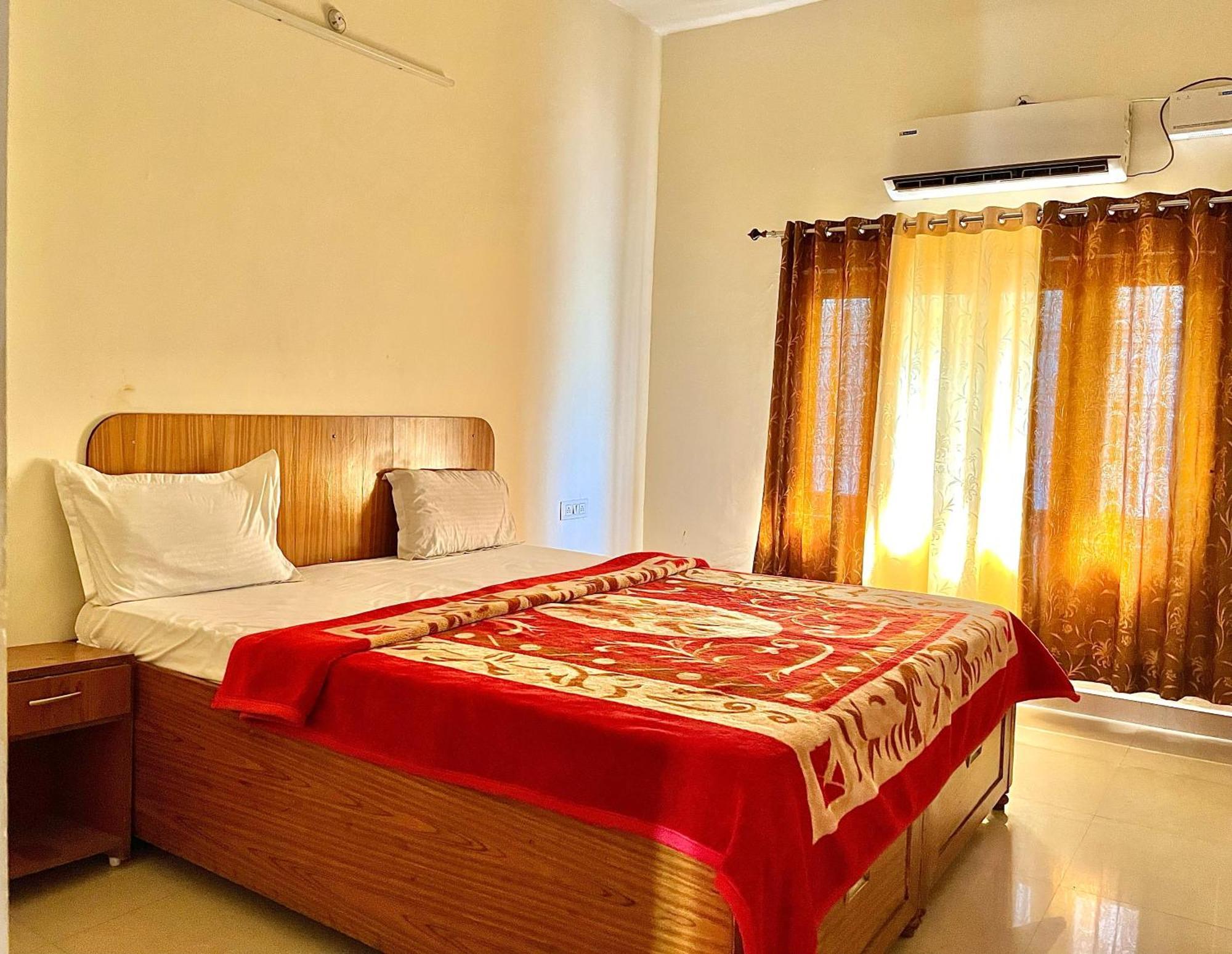 Aditya Palace Orchha Eksteriør billede